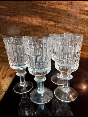 Cristal Small Vintage Liquor Glasses Set Of 4.....B30